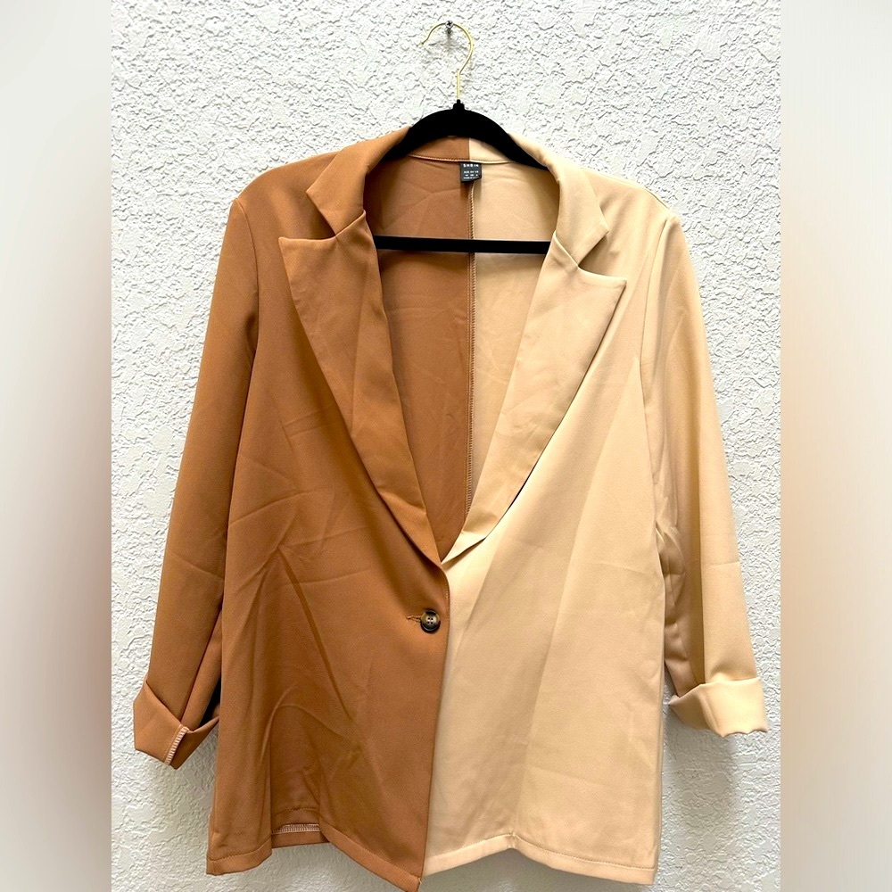 Two-Toned Brown & Tan Blazer 🐻